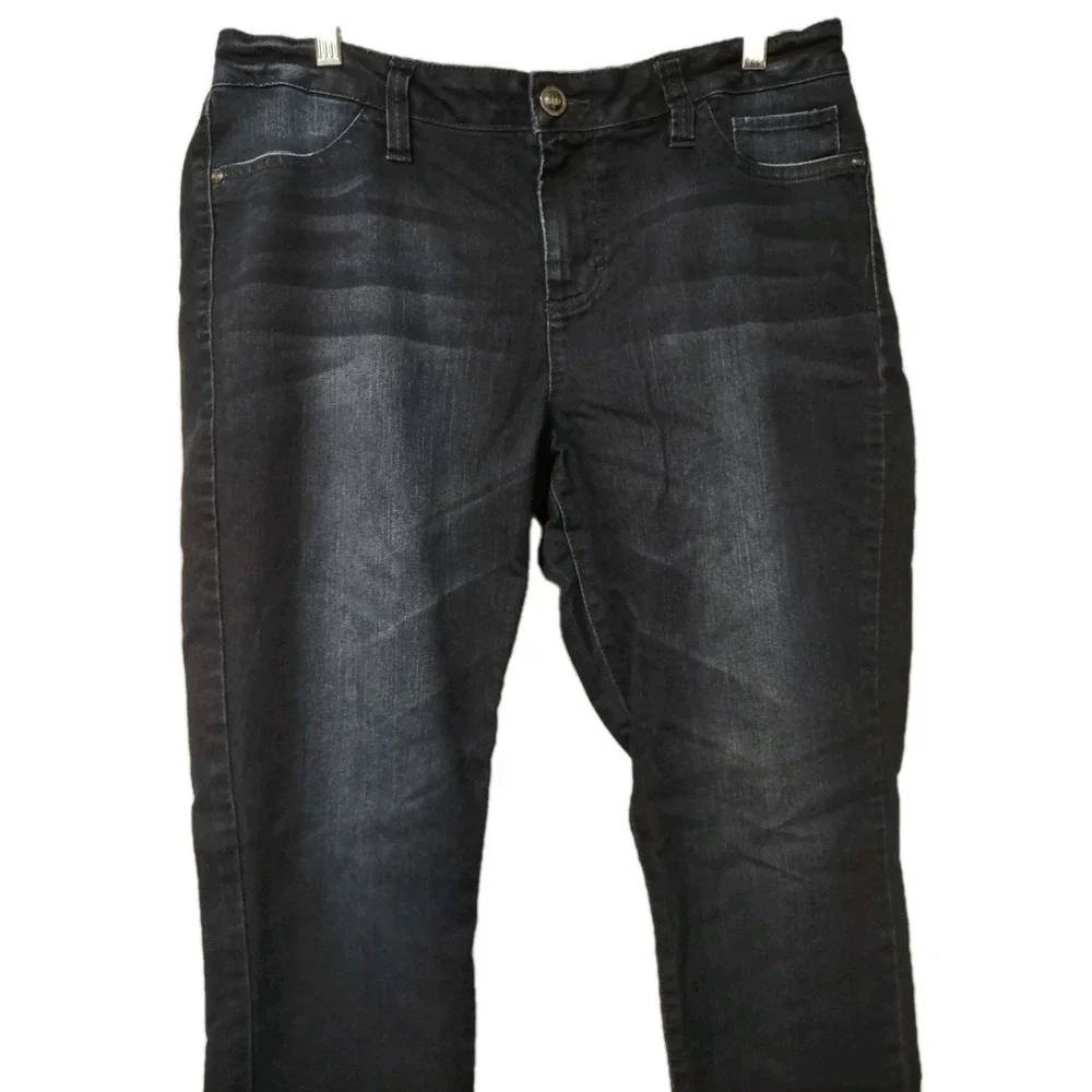 ELLE Jeans Women's 16R Stretch Tapered Leg Blue Denim Pants‎  Whiskering Pockets